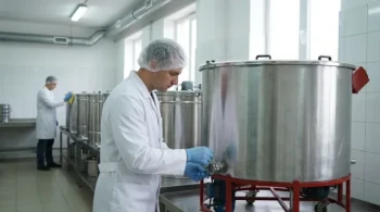 蜂蜜搅拌机安全操作指南：防止污染和设备故障