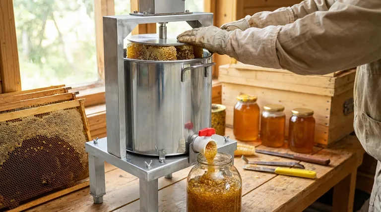 양봉가들은 왜 으깬 꿀을 선호할까요? 더 풍부하고 복합적인 풍미를 경험하세요