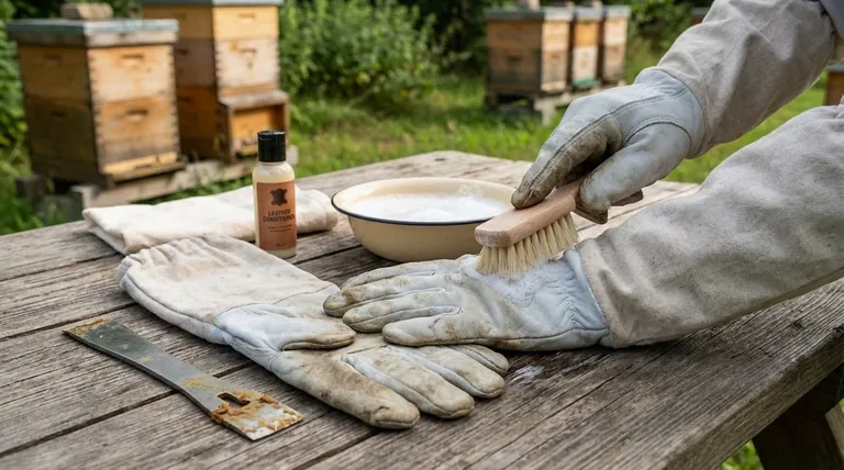 가죽 양봉 장갑은 어떻게 세척해야 할까요? 장비를 보존하는 단계별 가이드