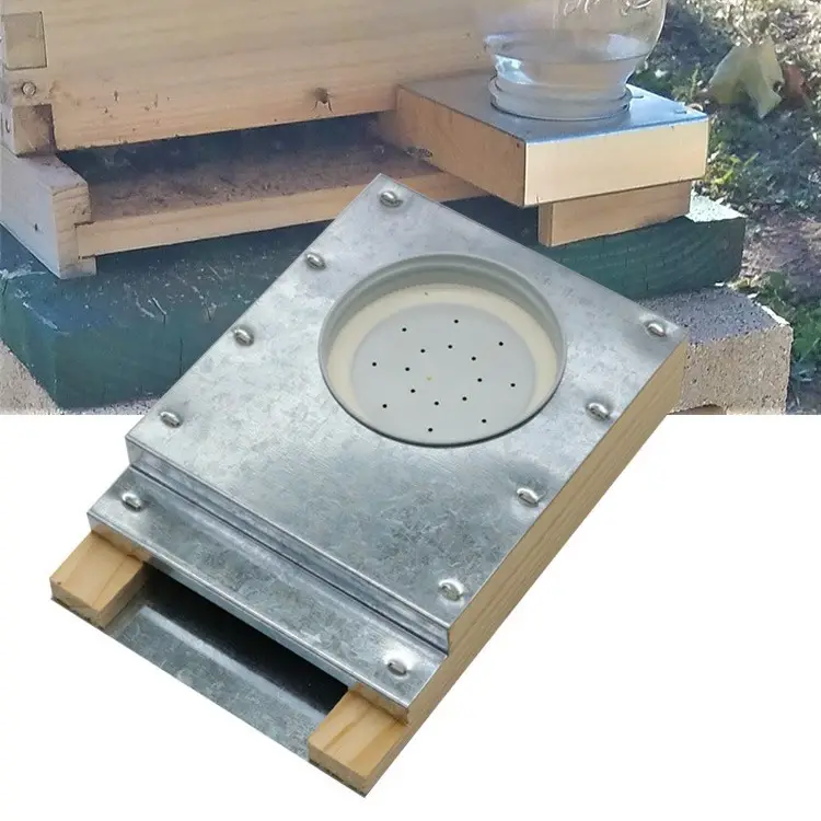 Boardman Entrance Bee Feeder