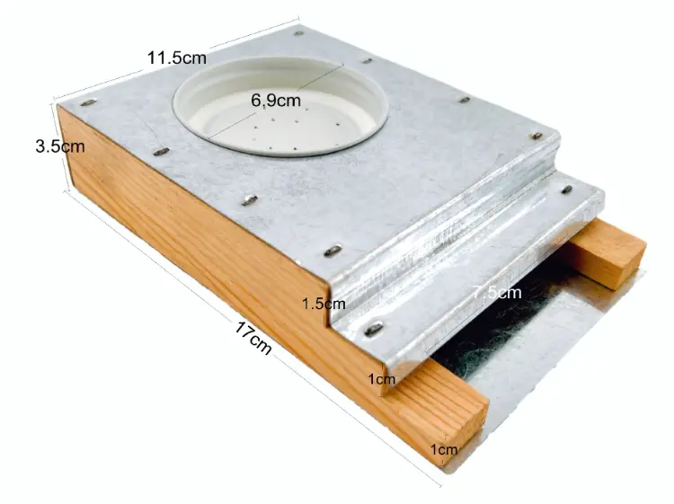 Boardman Entrance Bee Feeder