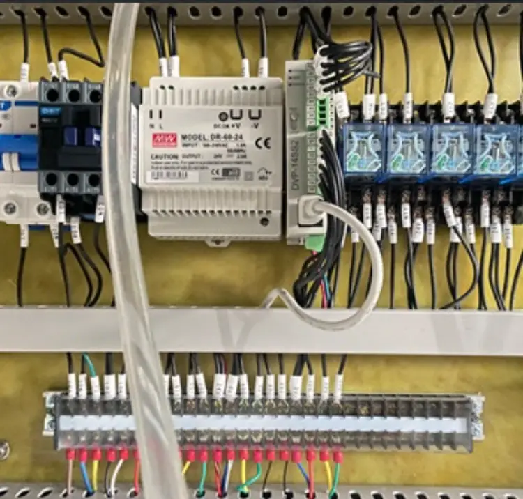 Flaschenverschließmaschine