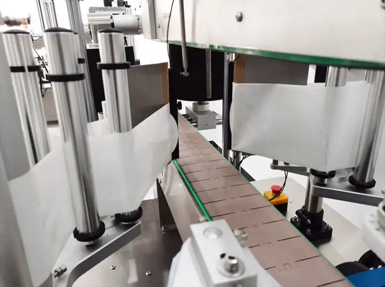 Этикетировочная машина