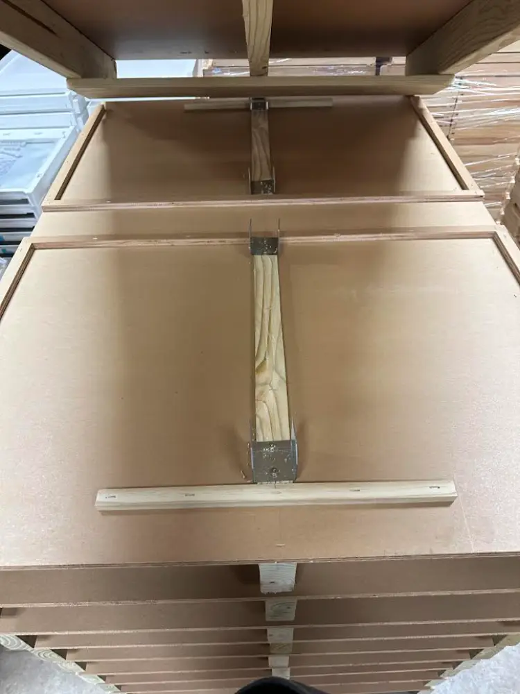 Pallet Clip