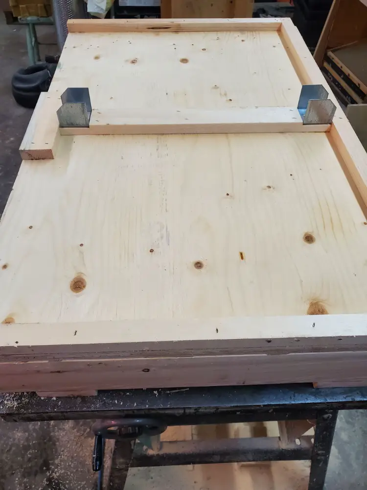 Pallet Clip