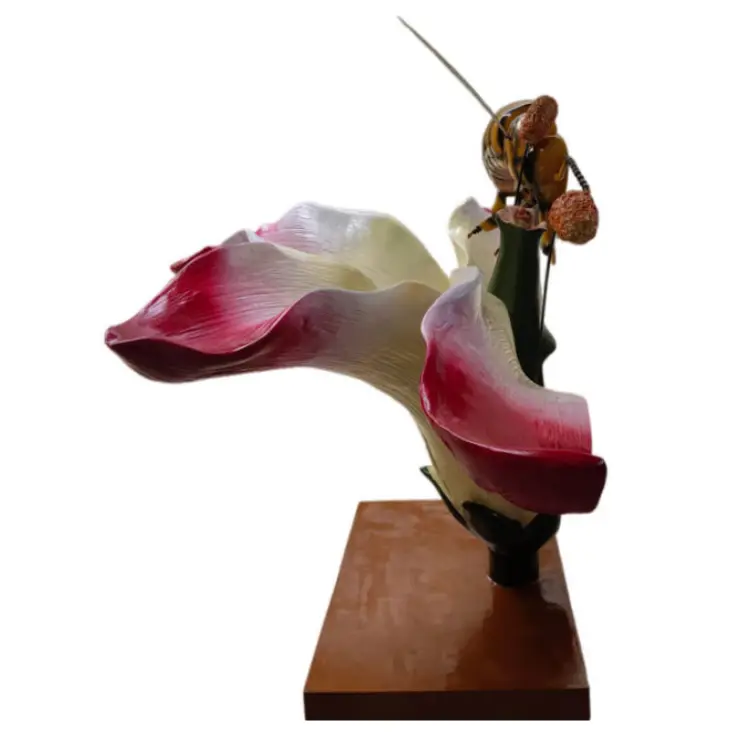 bee model